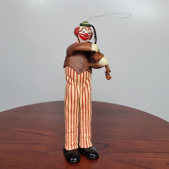 Vintage Rare MMA MCNY‎ Violinist Clown Ornament Circus Music Band Holiday Resin - Picture 1 of 14